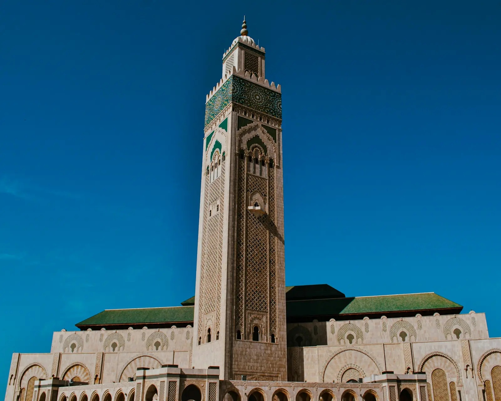 A Moroccan skincare lifestyle scene